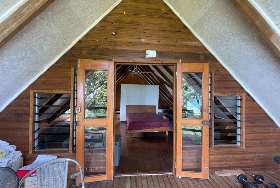 Waidroka Bay Bungalow